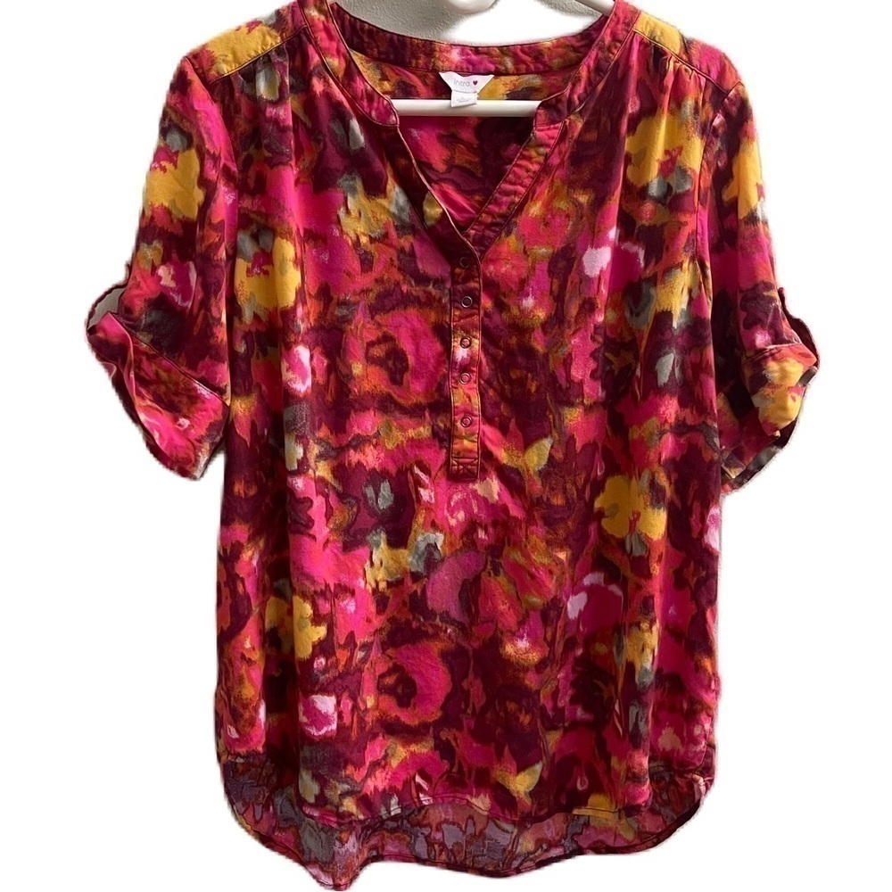 Intro ❤️ red and orange top -size large​